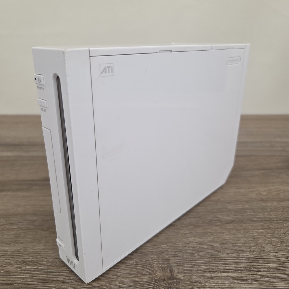 Nintendo RVL-001 Wii Console White Bundle Tested w/ Controller, Cables, & Sensor - Picture 6 of 13